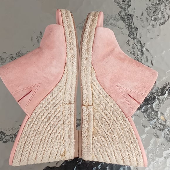 Sam Edelman Bonnie Suede Wedge Sandals - Picture 7 of 9